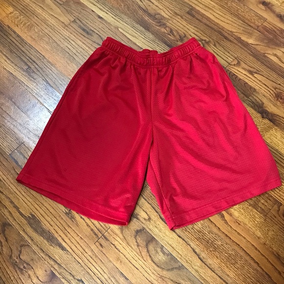 Mens Red Xersion Climacool Dri-Fit Athletic Shorts
Large Pockets & Drawstring - Picture 2 of 9